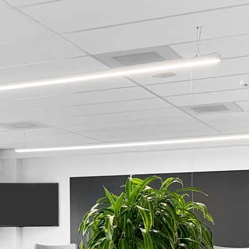 Hangende LED Lichtbalk linear 150cm 48W koppelbaar